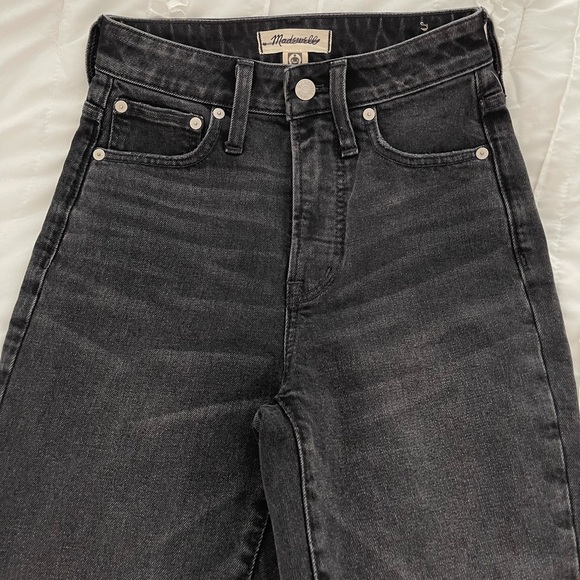 MADEWELL Highwaisted Washed Out Black Jeans - Picture 6 of 10
